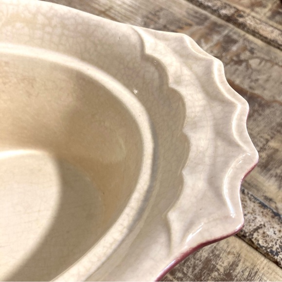 Vintage France Appolia Covered Casserole Dish Red Holly Berry Christmas Fall - Picture 6 of 16